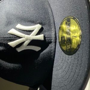 New York hat dark blue fitted cap